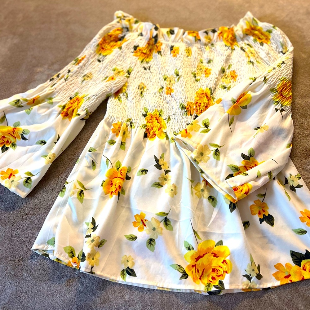 Floral Off-Shoulder Blouse New without tags